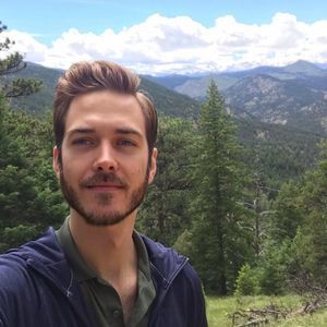 Meet your Posher, Levi